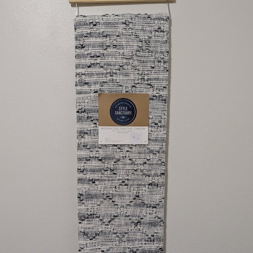 Style Sanctuary Woven Throw Blanket - NWT